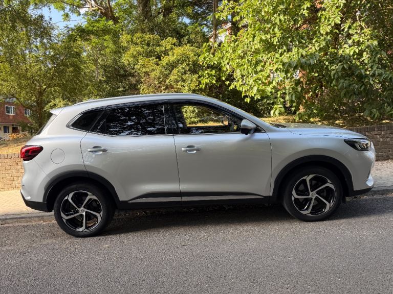  MG HS Plug In Hybrid, Estate, 2024, 1490 (cc), 5 doors, FSH