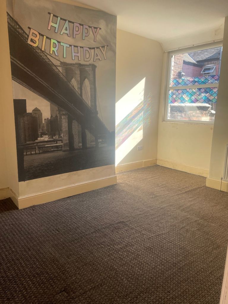 2 bed house unfurnished 