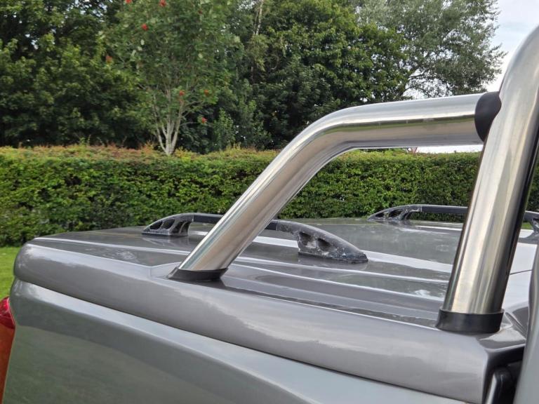 2016 Nissan Navara Double Cab Pick Up Tekna 2.3dCi 190 4WD PICK UP DIESEL Manual