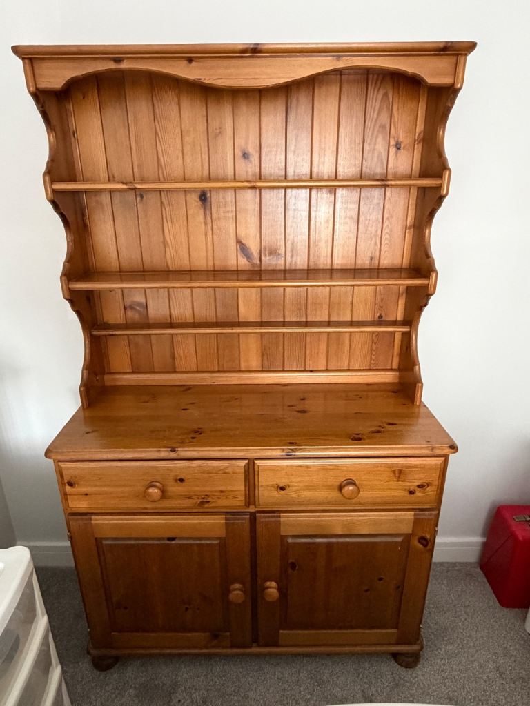 Ducal Pine Dresser