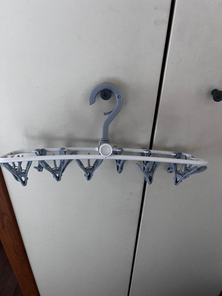 image for Foldable Sock Dryer/clothespins with Clips