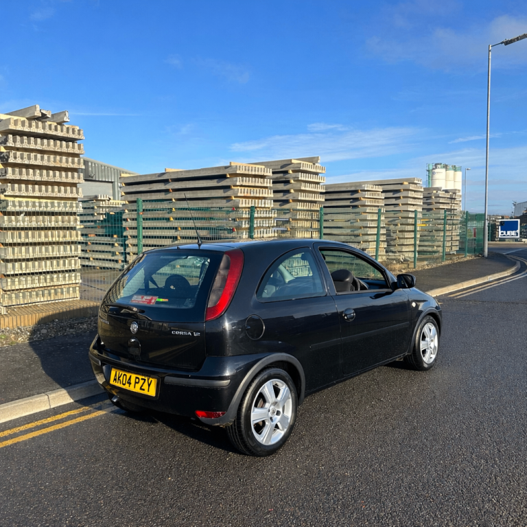 Vauxhall, CORSA, Hatchback, 2004, Manual, 1199 (cc), 3 doors