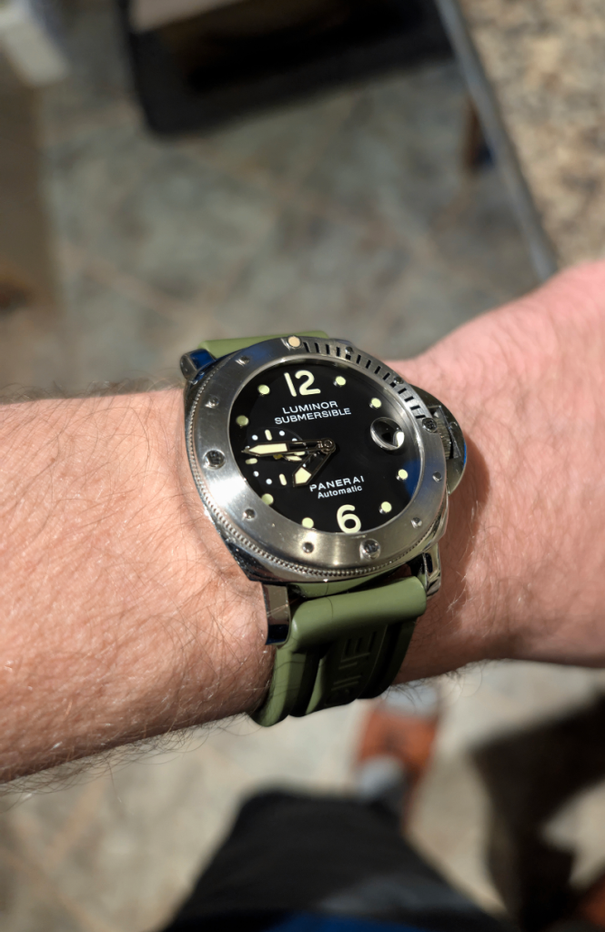 Panerai Luminor Submersible Men's Black Watch with Stainless Steel PAM00024