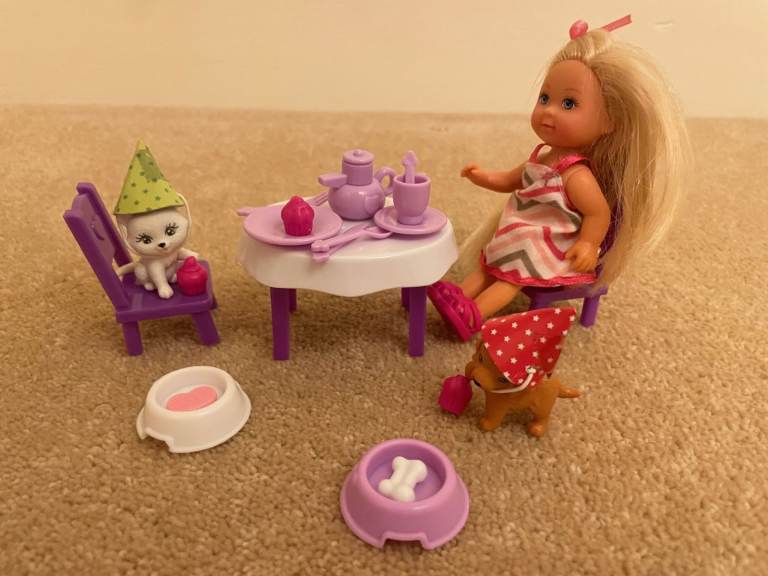 Simba Evi LOVE Pet Party doll playset - doll, cat, dog, table & 2 chairs, tea set, pet bowls & food