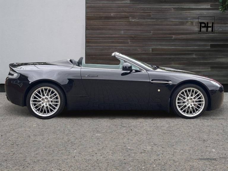 2011 Aston Martin Vantage 4.7 V8 Roadster 2dr Petrol Sportshift Euro 4 (420 bhp) Convertible Petr...