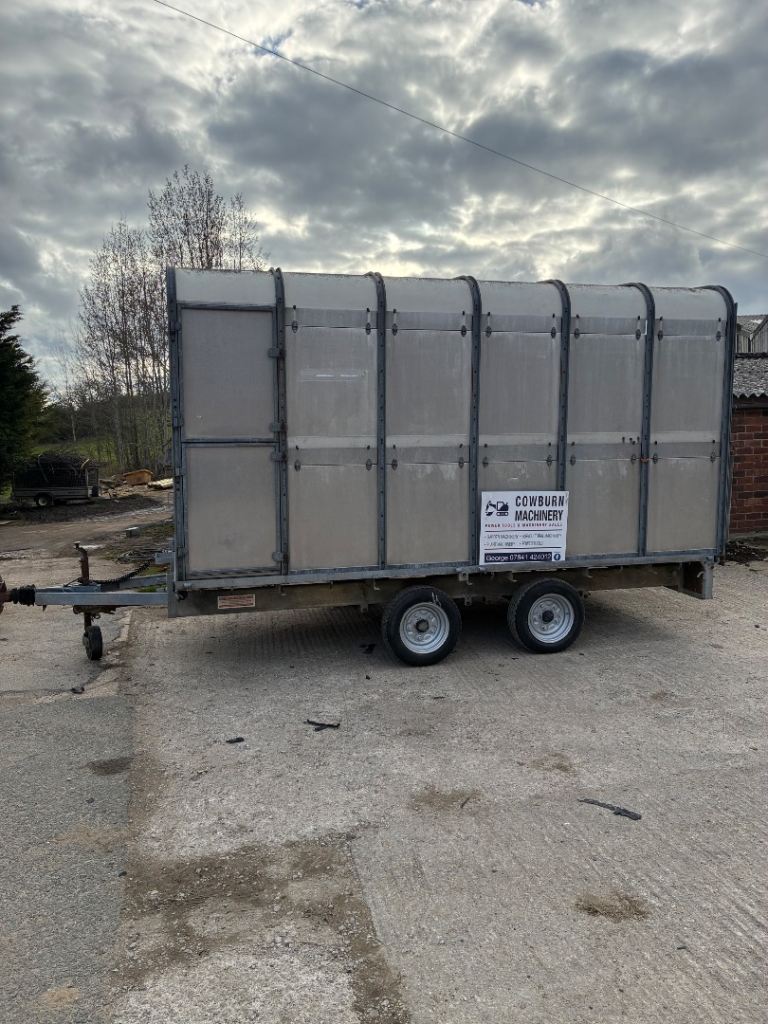  Ifor Williams LM126G 12ft Livestock Trailer £1900 + VAT
