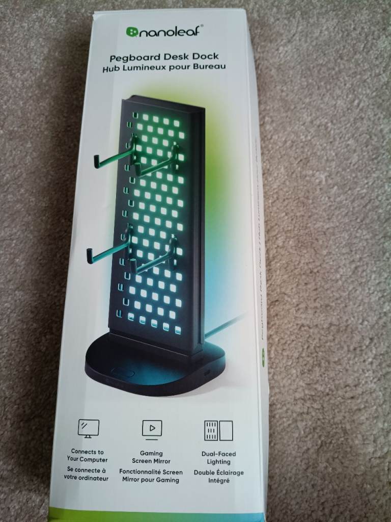 Nanoleaf Pegboard Desk Dock 