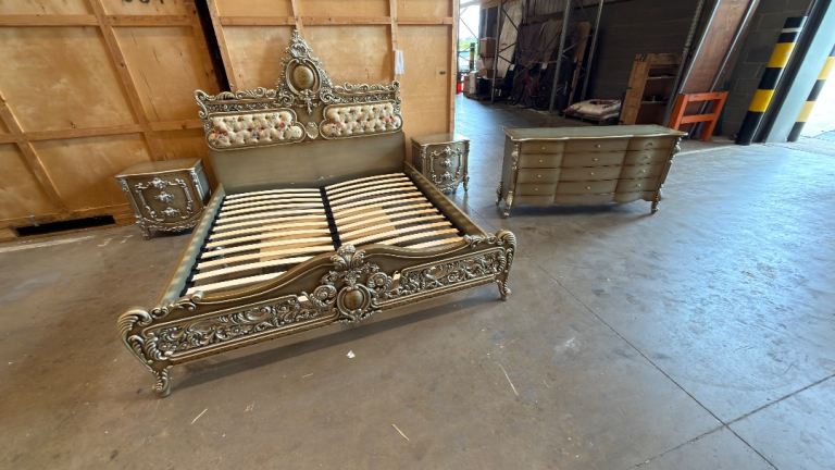 Luxury Rococo kingsize bed set -free local delivery 