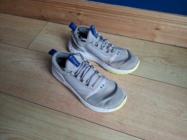 Golf shoes size 6.5 Underarmour