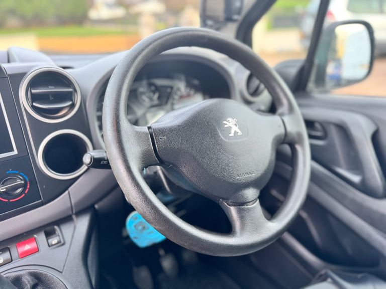 2015 Peugeot Partner 1.6L - Not Citreon Berlingo - Toyota Proace 