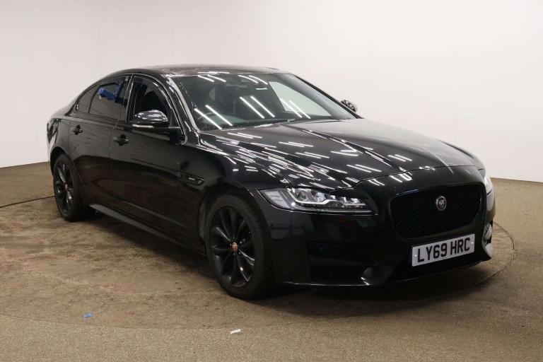 image for 2019 Jaguar XF 2.0d [180] R-Sport 4dr Auto SALOON DIESEL Automatic