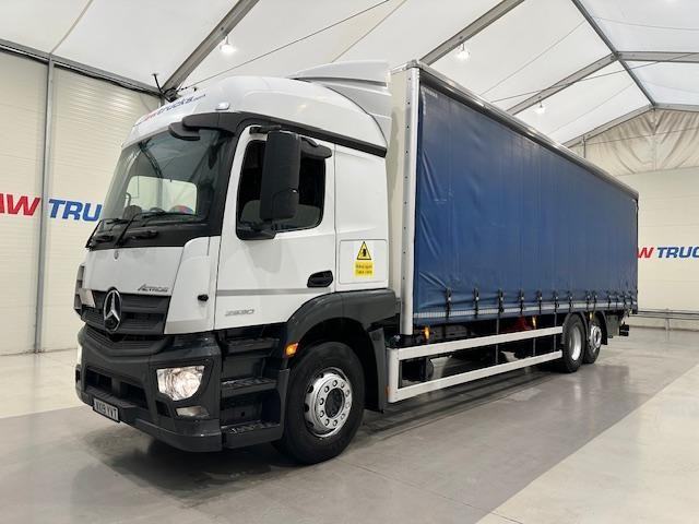 Mercedes Actros 2530 Rear Lift Sleeper Cab Curtainsider