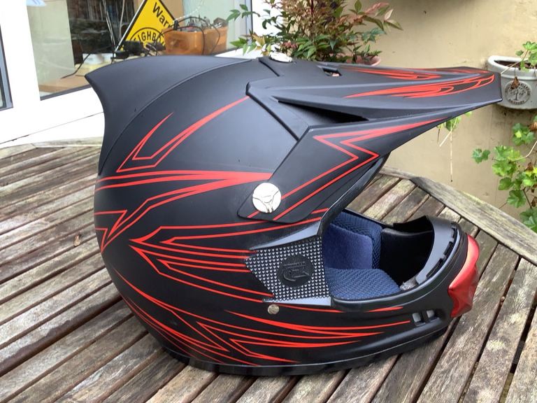 ⛑️ QUADZILLA MOTORCYCLE 🏍️ CRASH 💥 HELMET 🪖 SIZE - LARGE