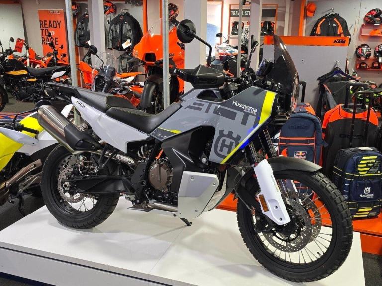HUSQVARNA NORDEN 901 - 2026 MODEL