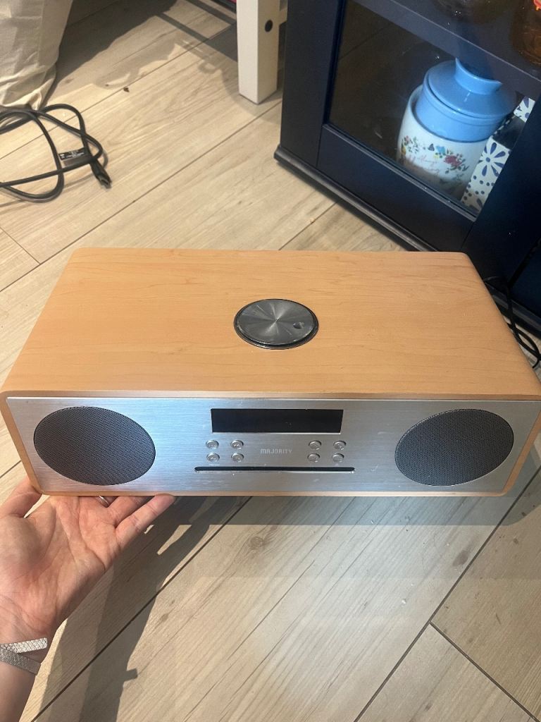 Majority Oakington Radio & CD Player - Wood Finish