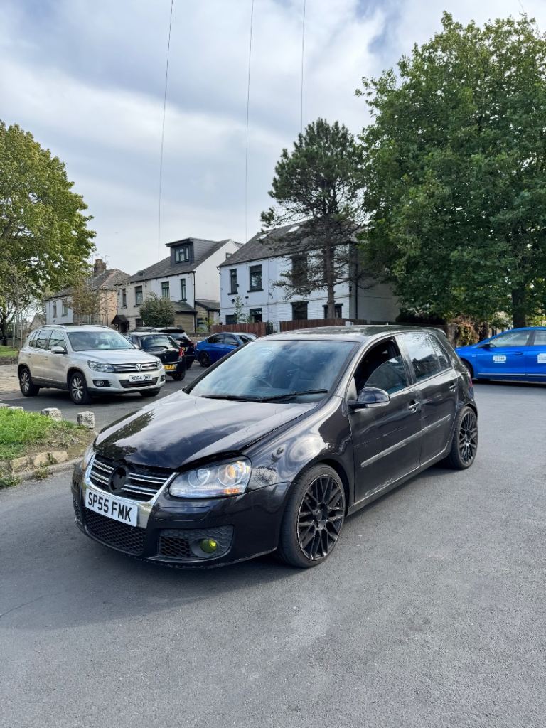Volkswagen, GOLF, Hatchback, 2005, Manual, 1984 (cc), 5 doors