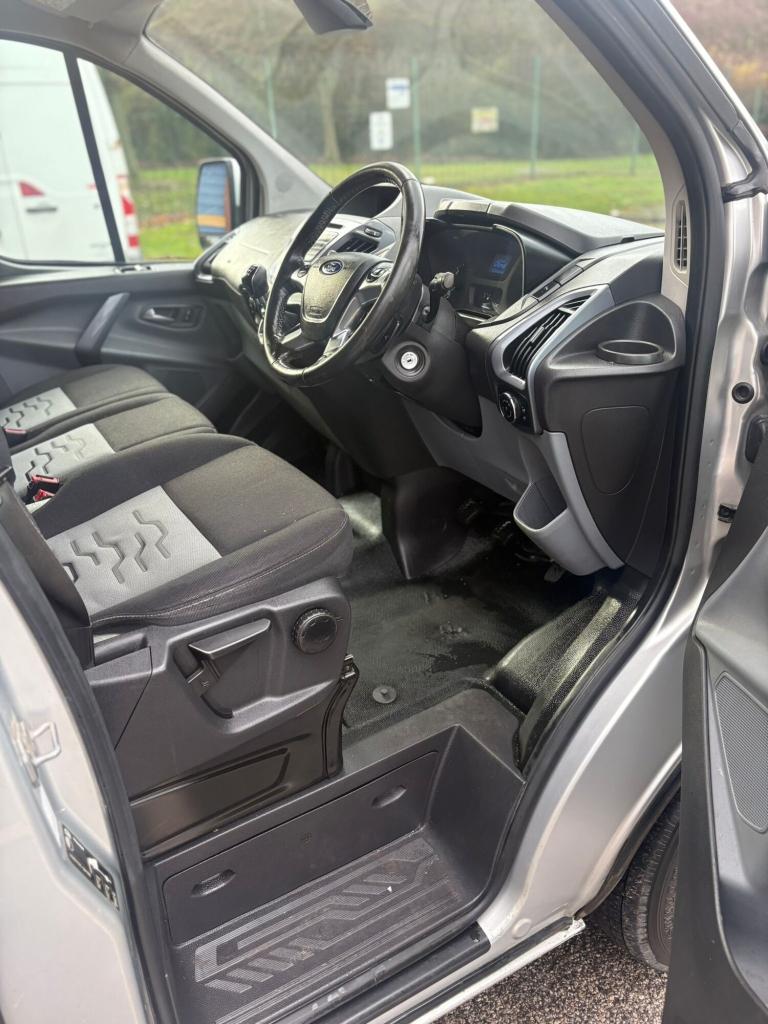 2016 Ford Transit Custom 2.2 TDCi 125ps Low Roof Limited Van PANEL VAN Diesel Manual