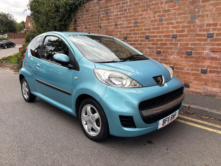 2011 11 PEUGEOT 107 ENVY 1.0 £20 TAX LONG MOT RARE COLOUR