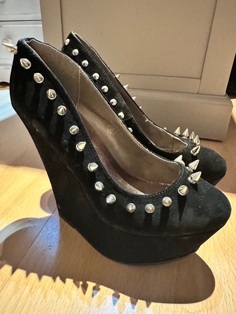 image for Gothic platform shoe