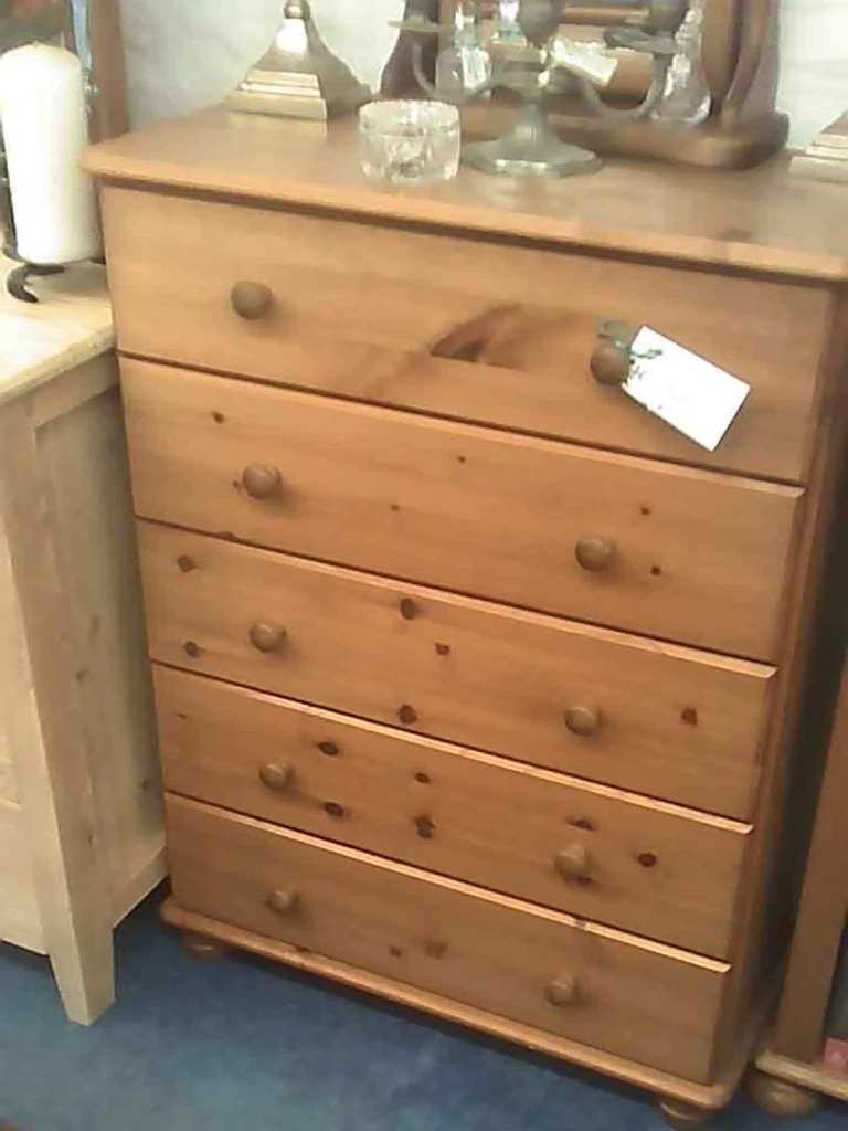 MODERN PINE CHEST OF 5 DRAWERS. IN GOOD ORDER. VIEWING - DELIVERY AVAILABLE