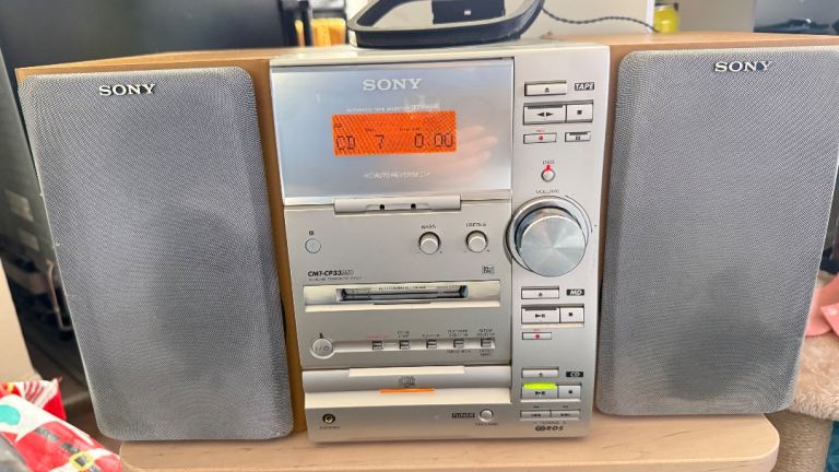 Sony CMT-CP33MD Micro Hi-Fi Sony CMT-CP33MD Micro Hi-Fi 