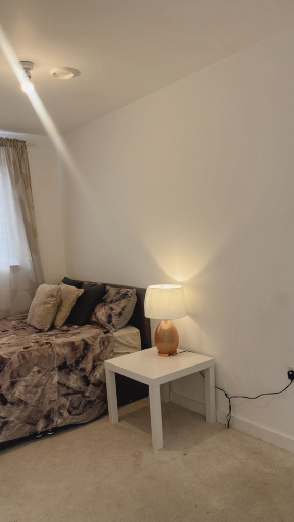 Spacious and Cosy Double Room for Rent in - SS14 3TZ