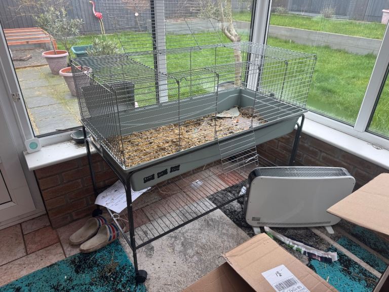 120cm Guinea pig cage and stand 