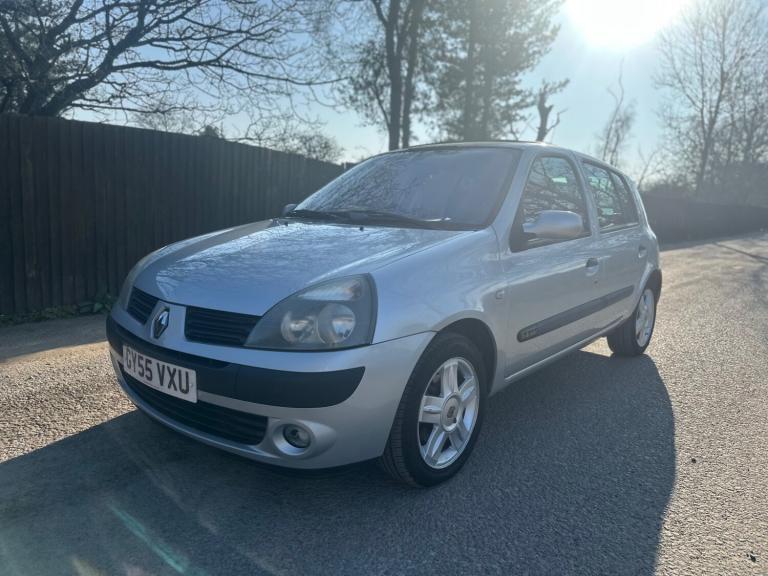 2005 Renault Clio 1.4 16V Dynamique 5dr HATCHBACK Petrol Manual