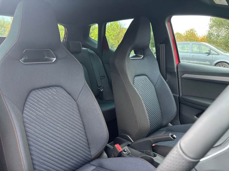 2025 SEAT Arona 1.0 TSI 115 FR Black Edition 5dr Hatchback PETROL Manual