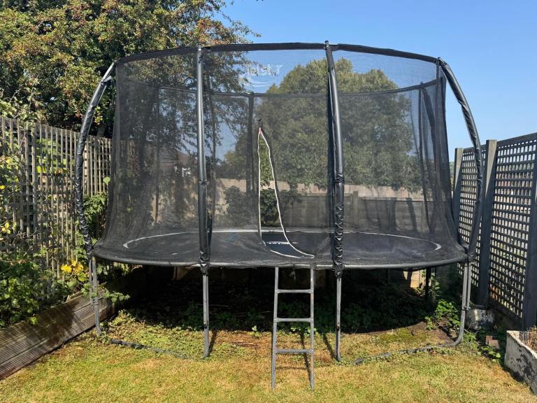 Telstar vortex trampoline- oval 13x9 ft