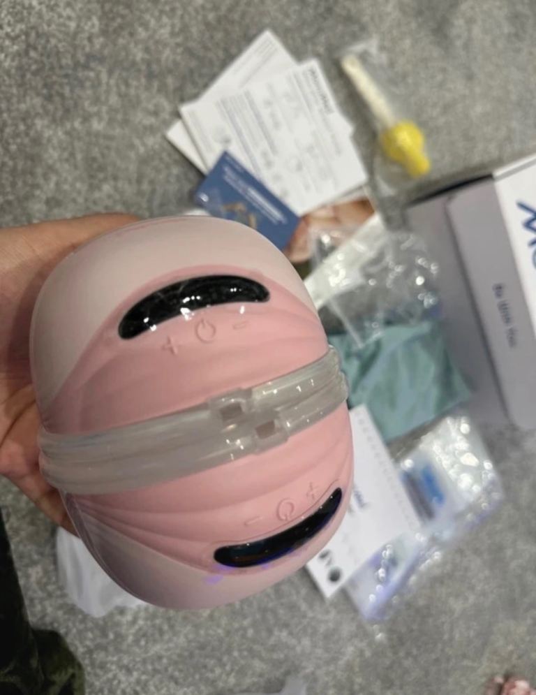 MomMed breast pumps
