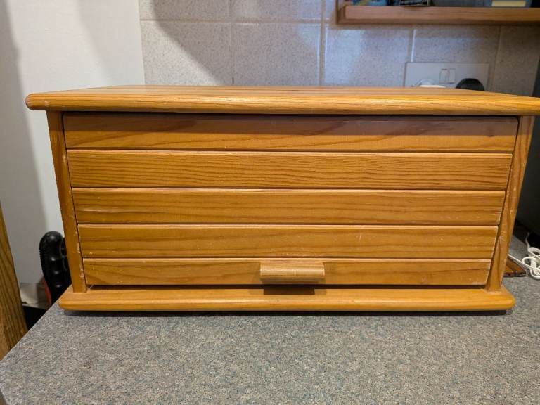 Wooden Bread Box 