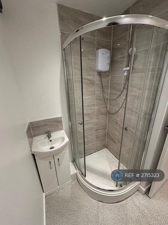 2 bedroom flat in Sherwood, Nottingham, NG5 (2 bed) (#2715323)