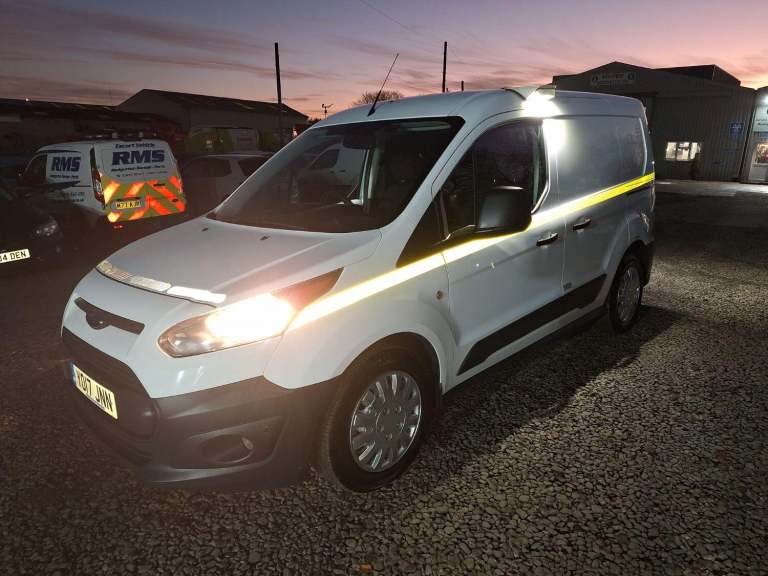 FORD TRANSIT CONNECT 1.5 220 EcoBlue White Manual Diesel 2019