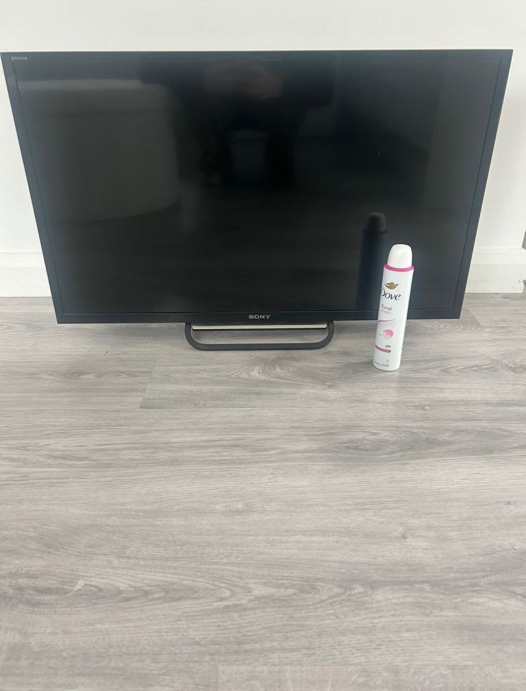 Sony Bravia Flat Screen TV - Good Condition
