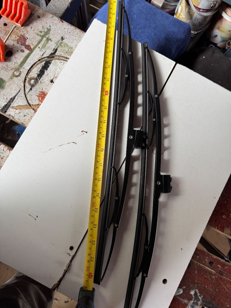Boat window wiper blades