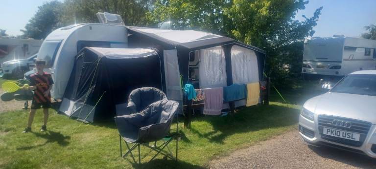 Dometic Club Air Pro 330 S Awning and annex