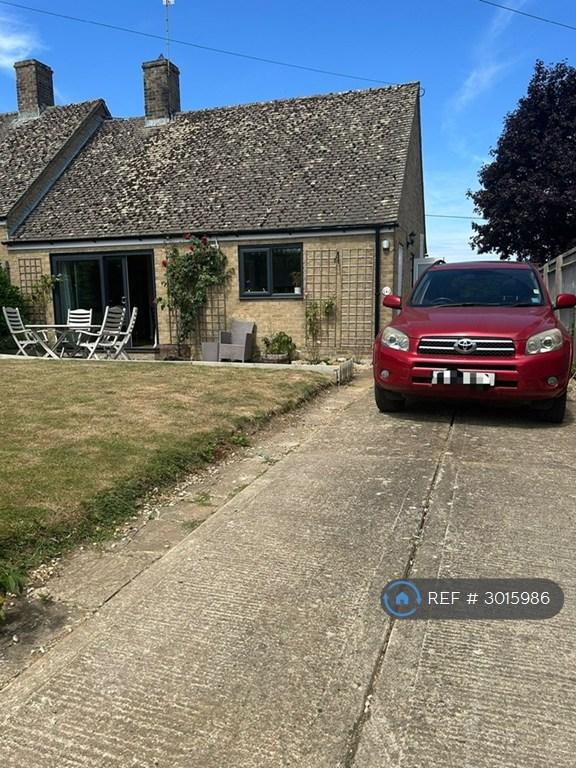 2 bedroom house in Petrie Bungalows, Foscot, Chipping Norton, OX7 (2 bed) (#3015986)