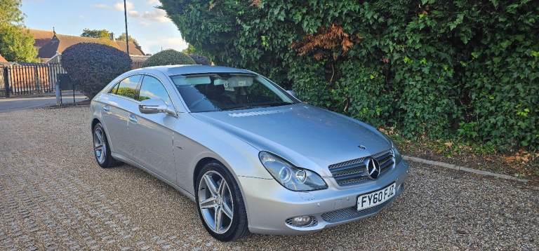 Mercedes-Benz CLS350 CDI Grand Edition  Service History present 