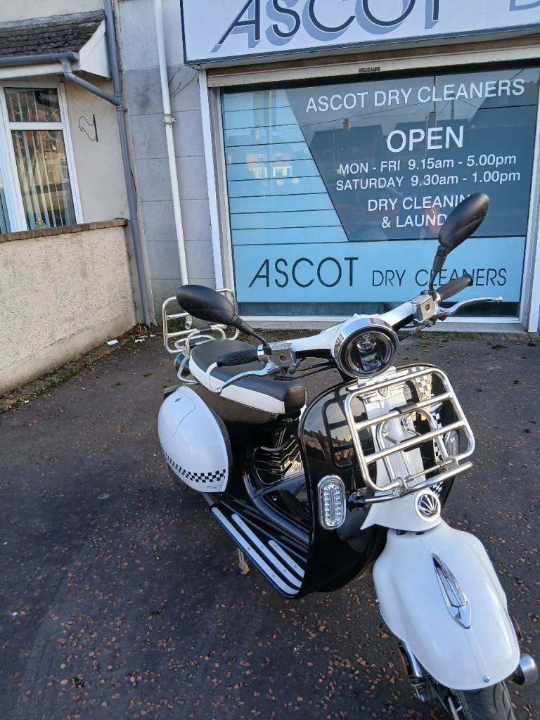 AJS modena 125cc scooter (2023)