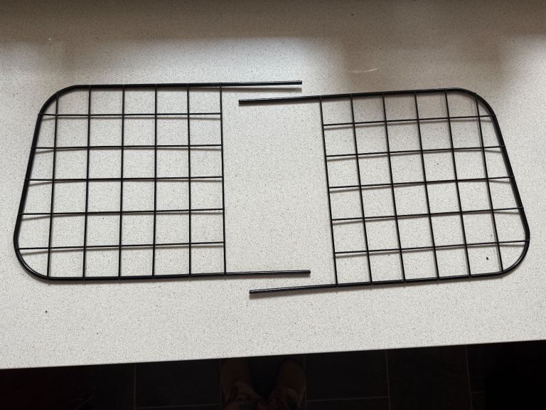 Sakura Dog Guard - universal fit for car