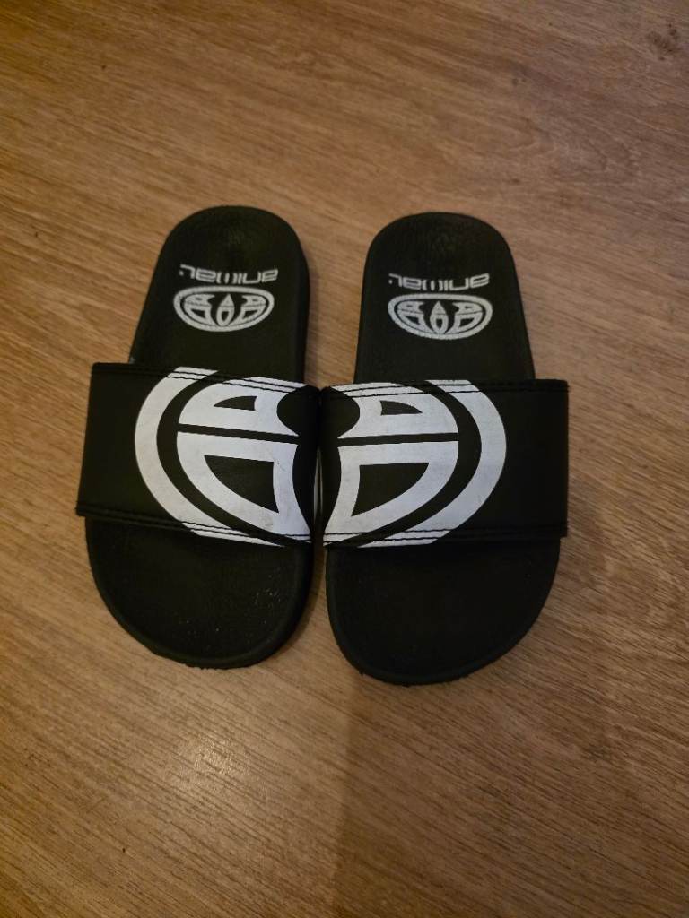 Animal boys Sliders - Black and White, Good Condition