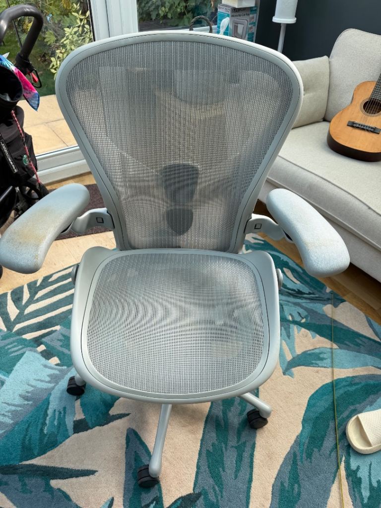 Herman Miller Aeron ergonomic desk chair