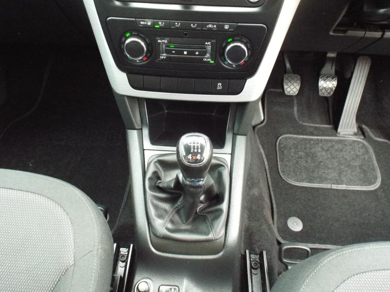  Skoda Yeti 2.0 TDI SE Outdoor 4WD Euro 5 5dr Diesel Manual