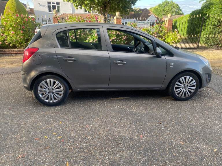 2011 VAUXHALL CORSA 1.3 CDTi DIESEL eco FLEX 5 DOOR HATCH. YEARS MOT £35 TAX'