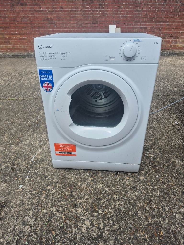 Vented tumble dryer 