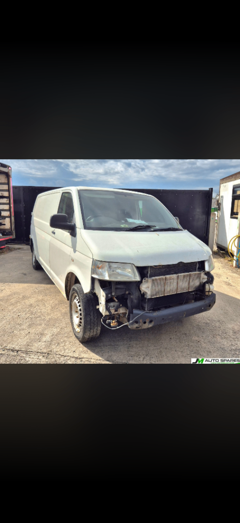 2007 VW Transporter T5 2.5TDI BNZ *breaking for parts only*