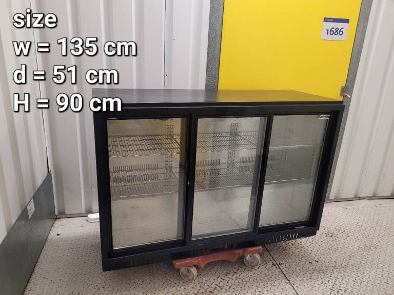 image for Commercial Catering 3 sliding doors  bar drinks fridge   Excellent condition 