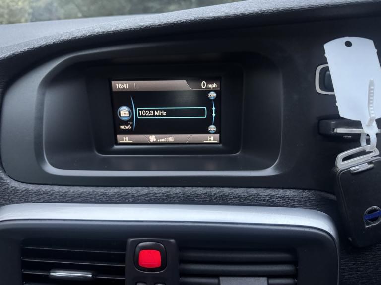 VOLVO V40 CROSS COUNTRY 1.6 D2 Lux 2014