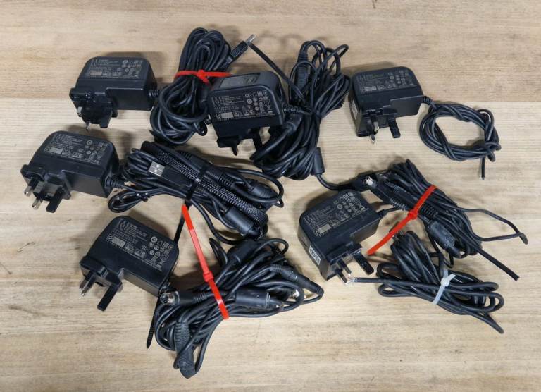 5x Logitech DSA-18CB-12 AC Adapters 18W 12V 1.5A 4.0mm Power Supplies for webcams
